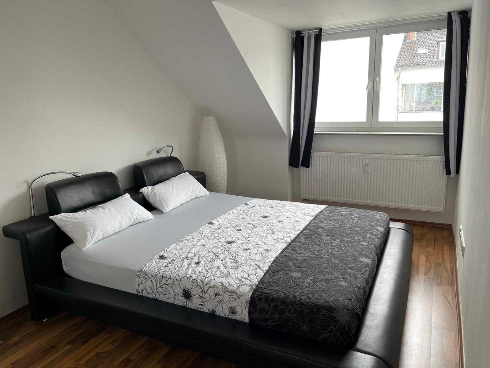 Geraeumige 3-Zimmer-Ferienwohnung Im Herzen Von Kassel Buitenkant foto