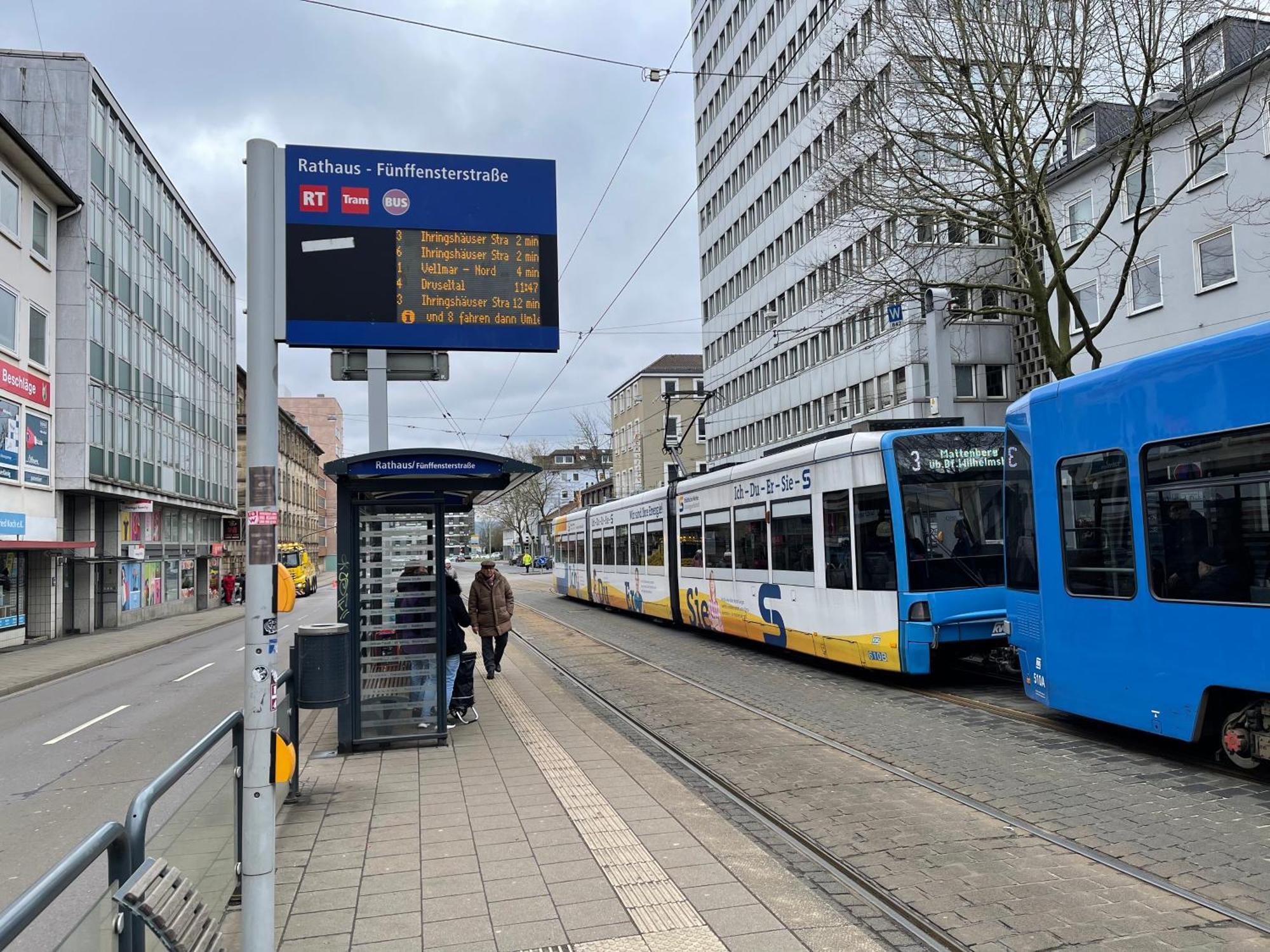 Geraeumige 3-Zimmer-Ferienwohnung Im Herzen Von Kassel Buitenkant foto
